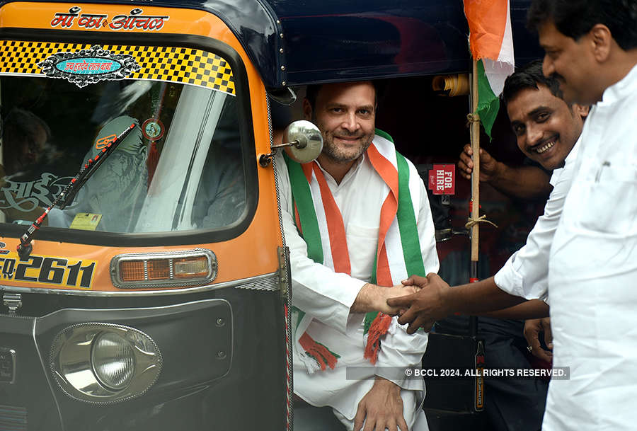 1000 auto-rickshaws welcome Rahul Gandhi in Mumbai