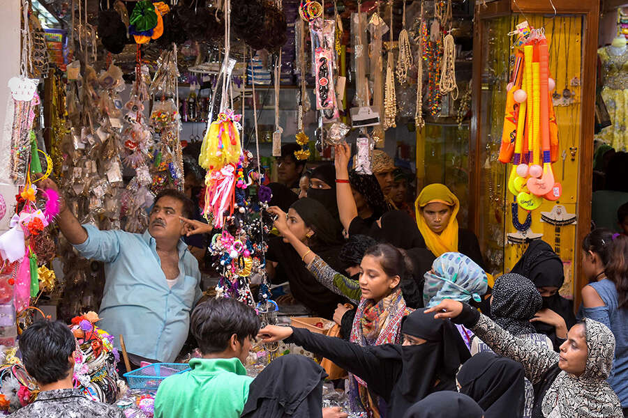 Markets abuzz as Muslims go for shopping before Eid
