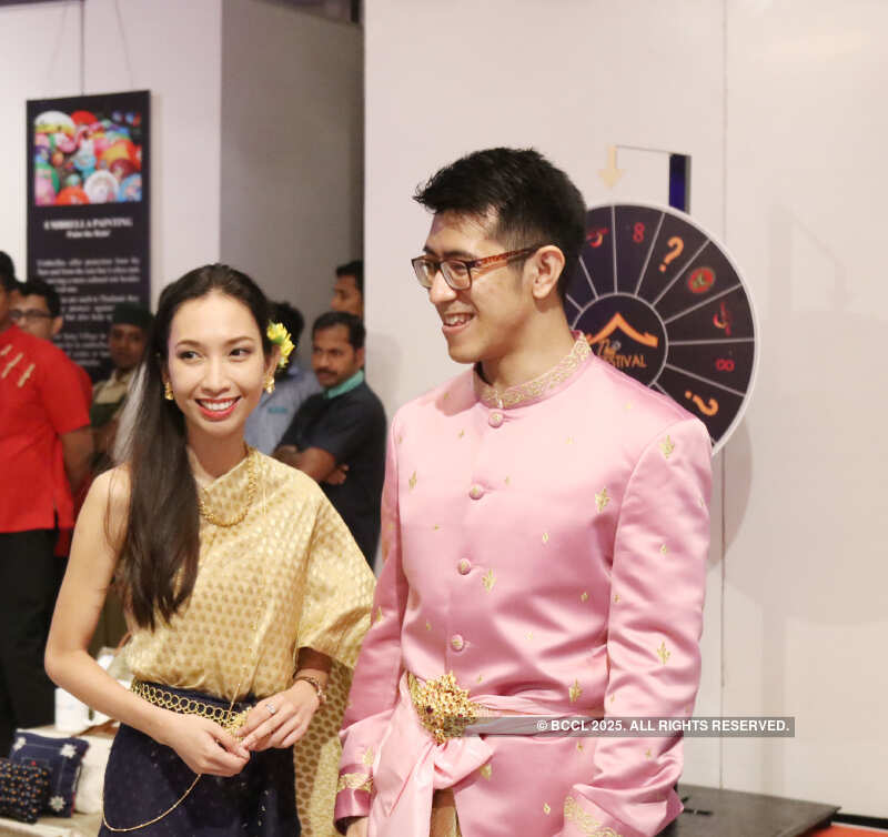 Montakan Hengsuwan and Nutt Svasti-Salee