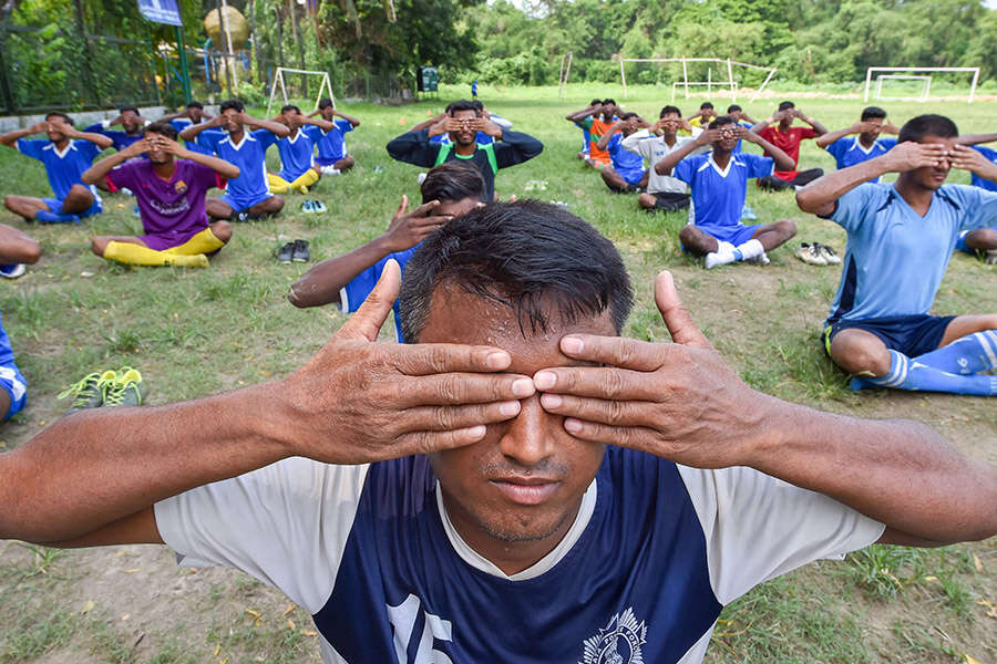 Millions mark International Yoga Day 2018