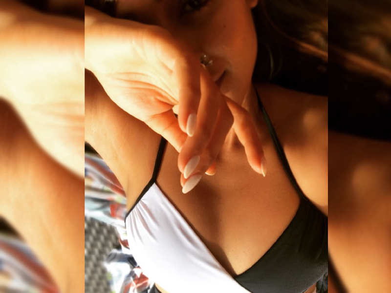 Ileana D'Cruz has a message for the world with this sunkissed picture