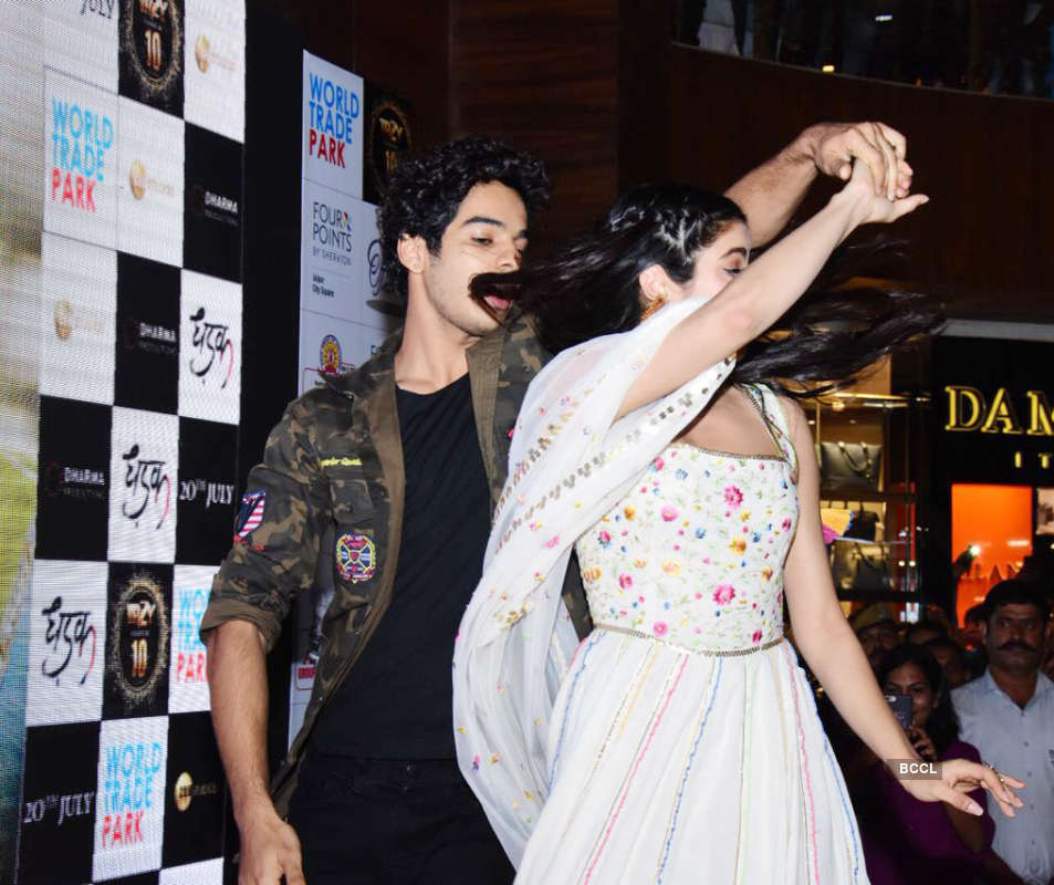 Janhvi Kapoor and Ishaan Khatter’s cute PDA pictures you surely can’t miss!