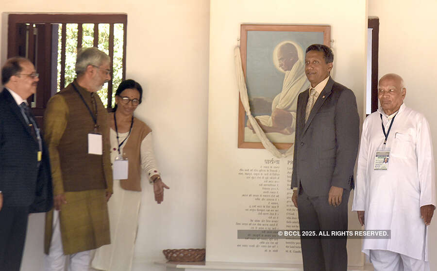 Seychelles President Danny Faure visits Sabarmati Ashram