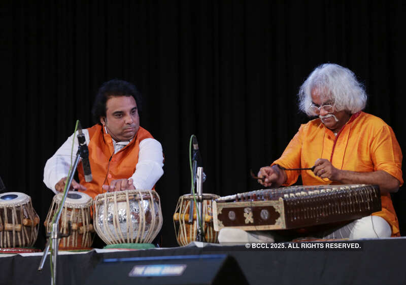 Pt Prodyut Mukherjee and Pt Tarun Bhattacharya