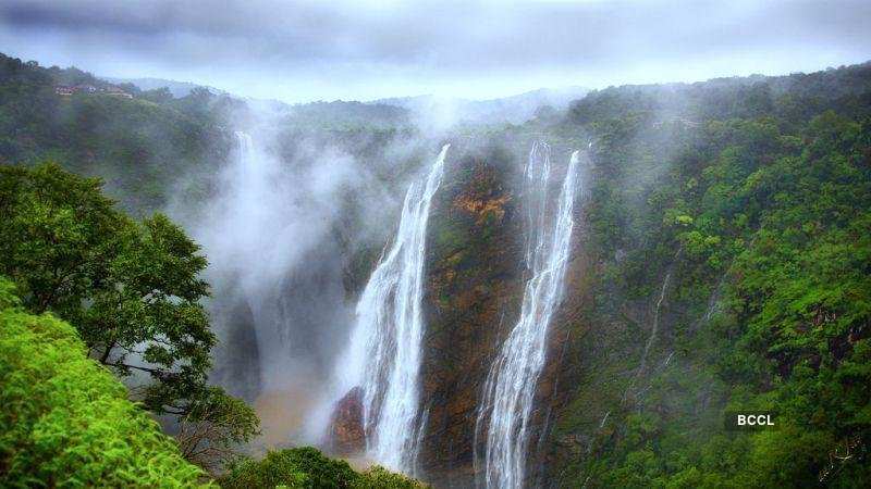 25 breathtaking waterfalls in India that you must see!