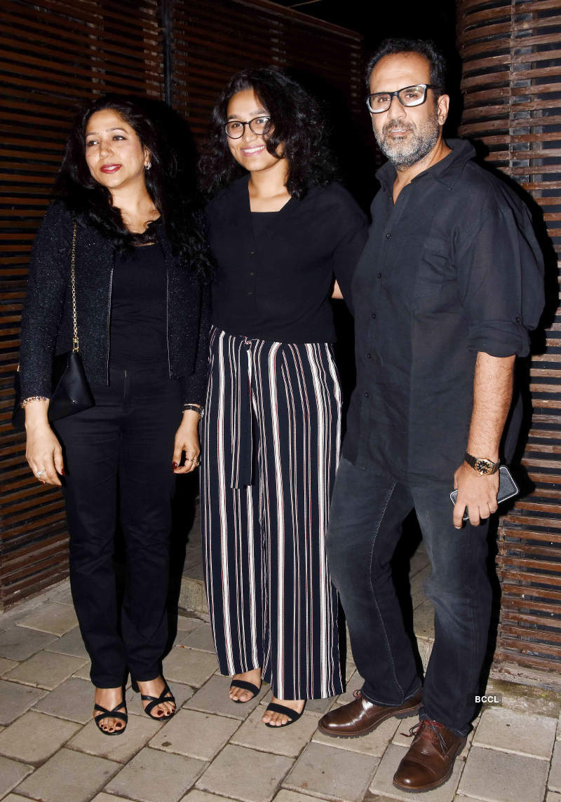 Shah Rukh Khan and Anushka Sharma glam up Aanand L. Rai's birthday party