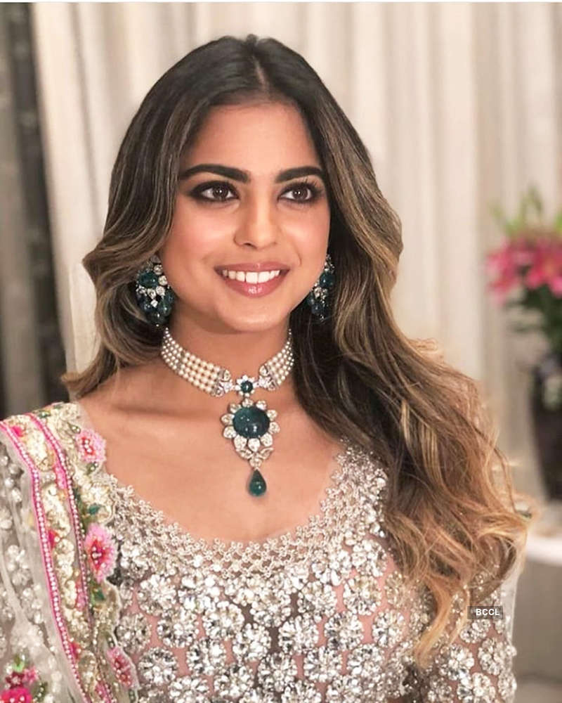 Inside pictures from Shloka Mehta and Akash Ambani's starry engagement ceremony