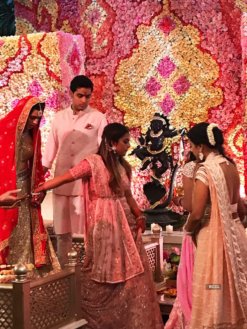 Inside pictures from Shloka Mehta & Akash Ambani’s pre-engagement party you simply can’t miss