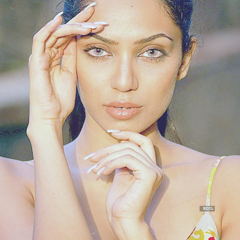 Sobhita Dhulipala is making heads turn with her bold & sultry pictures