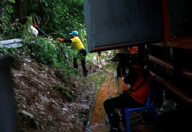 Thailand cave rescue: Four boys saved and undergoing physical examination