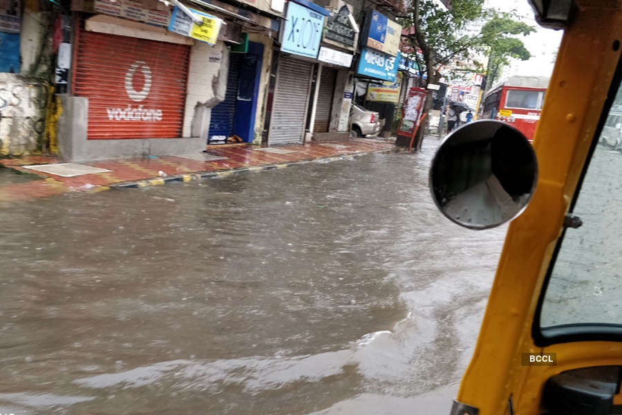 Heavy rain disrupts normal life in Mumbai