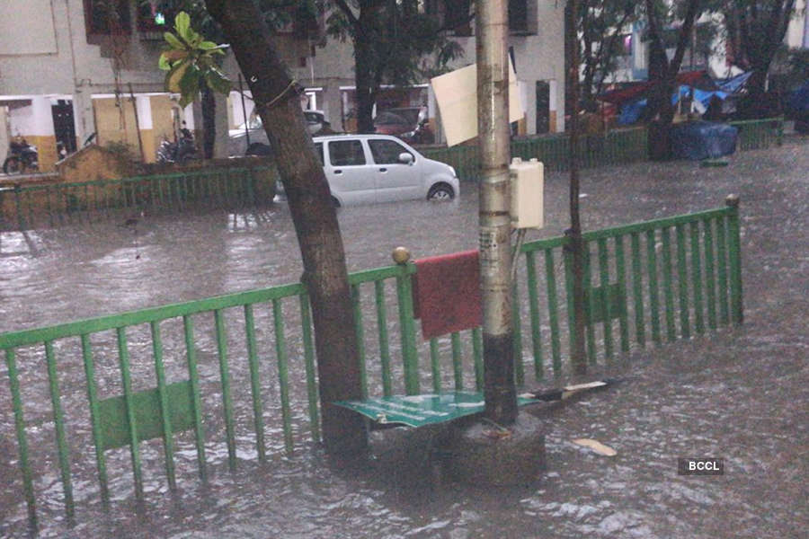 Heavy rain disrupts normal life in Mumbai