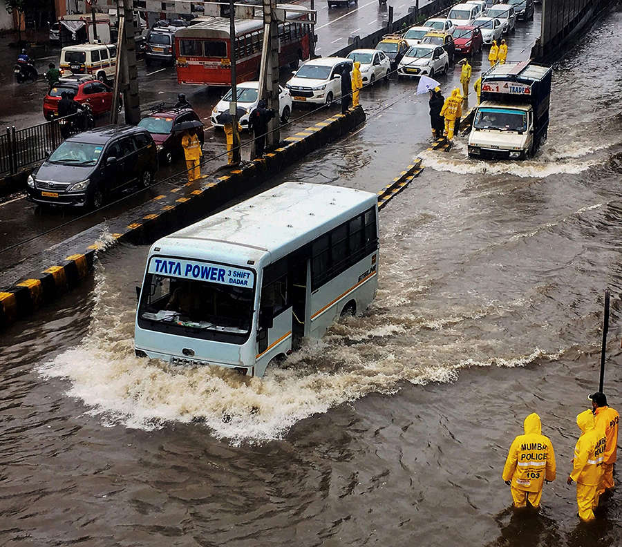 Heavy rain disrupts normal life in Mumbai