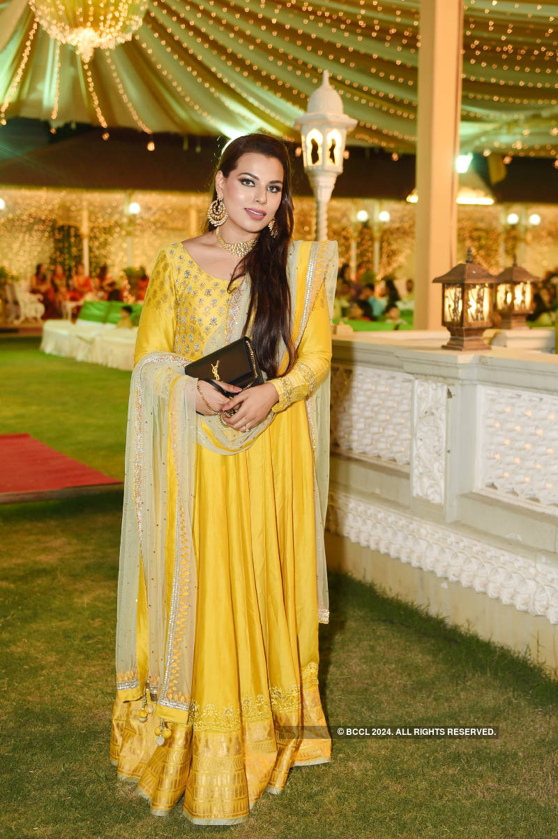 Amina Javeed's lavish mehendi ceremony