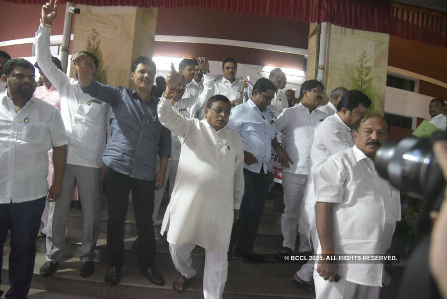 Shiv Sena holds protest against Nanar refinery project 