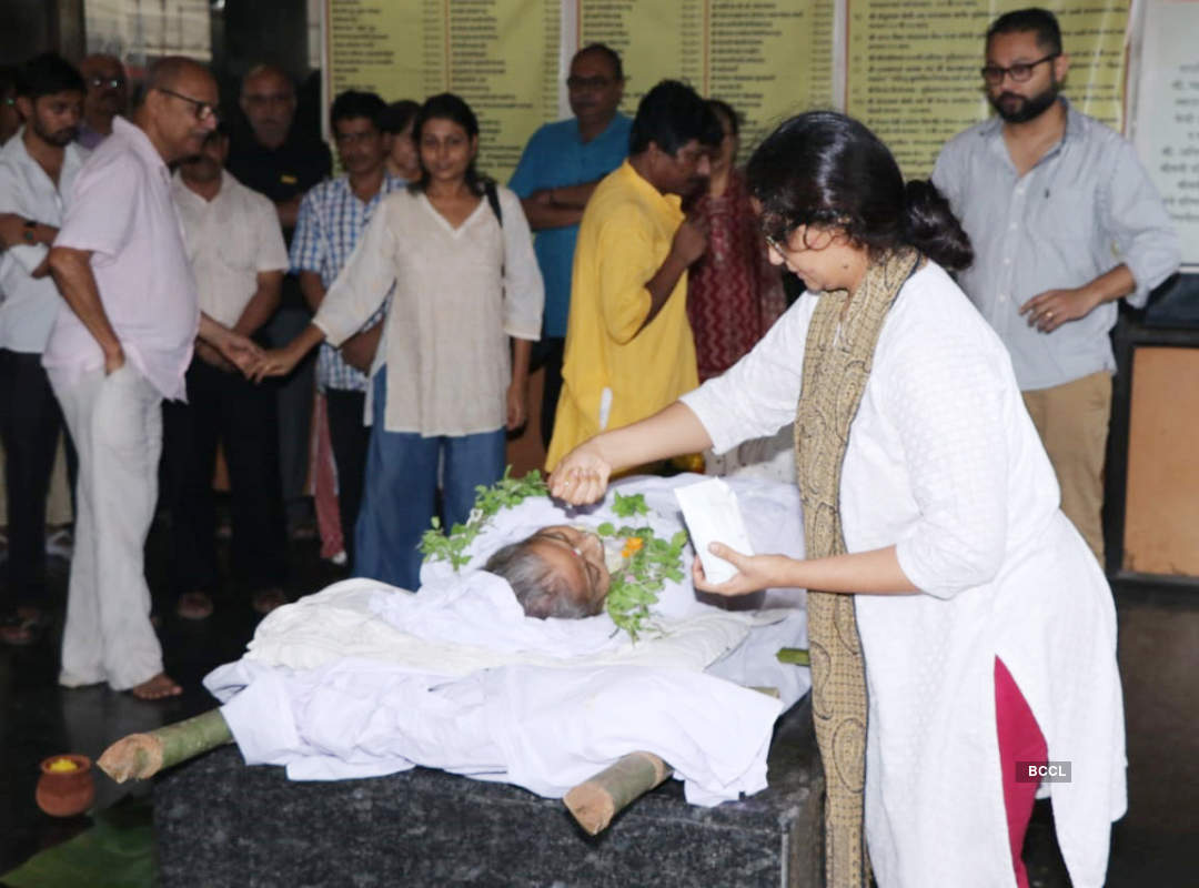 Veteran actress Rita Bhaduri's funeral