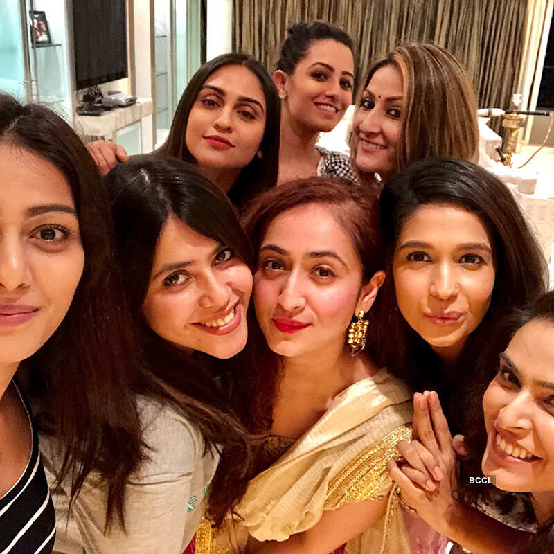 Kasautii Zindagii Kay fame Urvashi Dholakia doesn’t seem to age at all