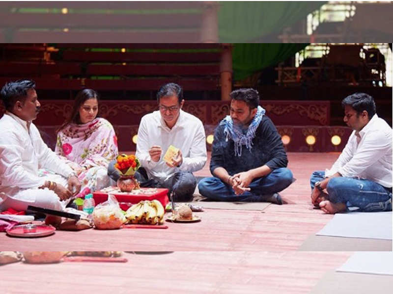 ‘Bharat’: Team offer prayers ahead of the film’s shoot on Sunday