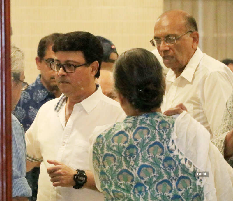 Juhi Parmar, Sachin Pilgaonkar and other celebs attend prayer meet of Rita Bhaduri