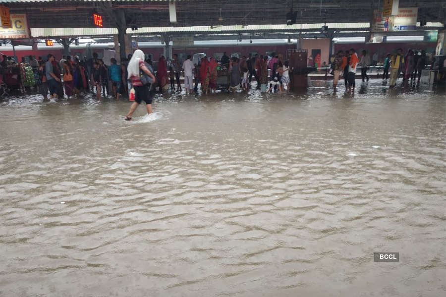 Heavy rain lashes Bikaner, Jaipur