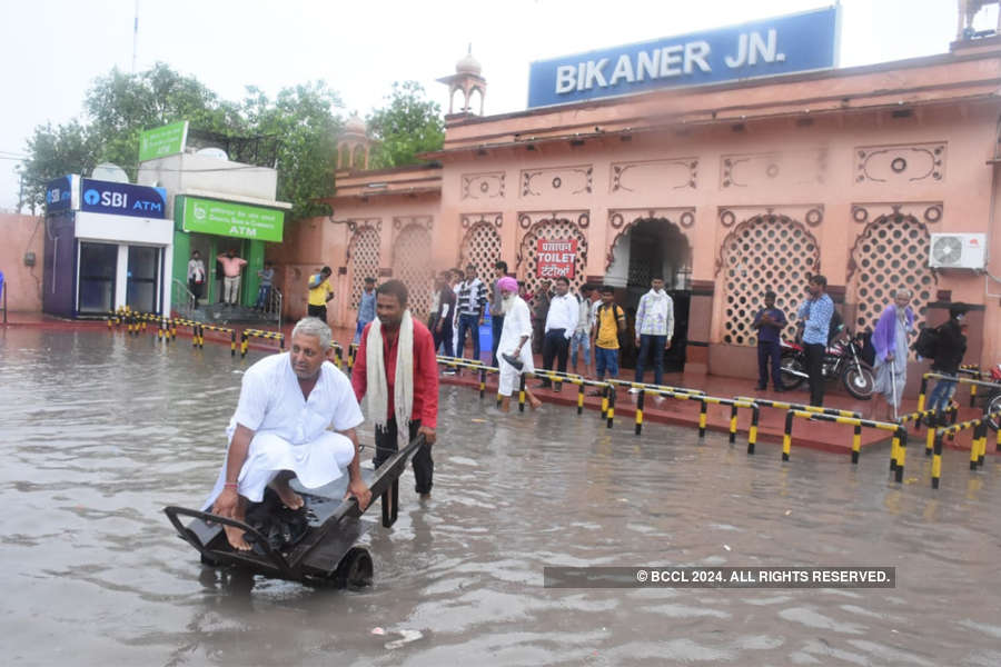 Heavy rain lashes Bikaner, Jaipur