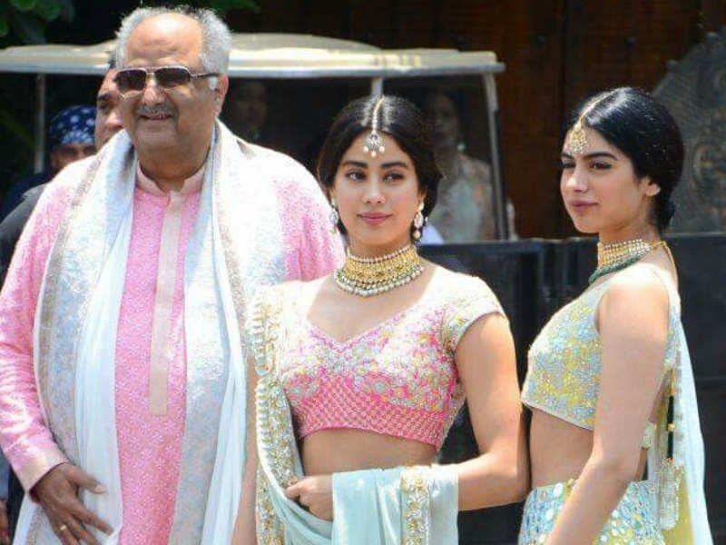 Here's how Khushi Kapoor and Boney Kapoor reacted after watching 'Dhadak'