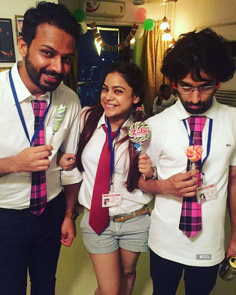 The Kapil Sharma Show fame Sumona Chakravarti turns heads in swimsuit pictures