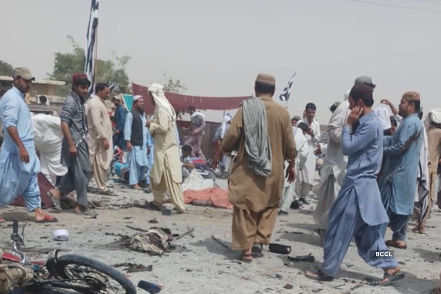 Pakistan election 2018: Bomb blast, violence hit polling