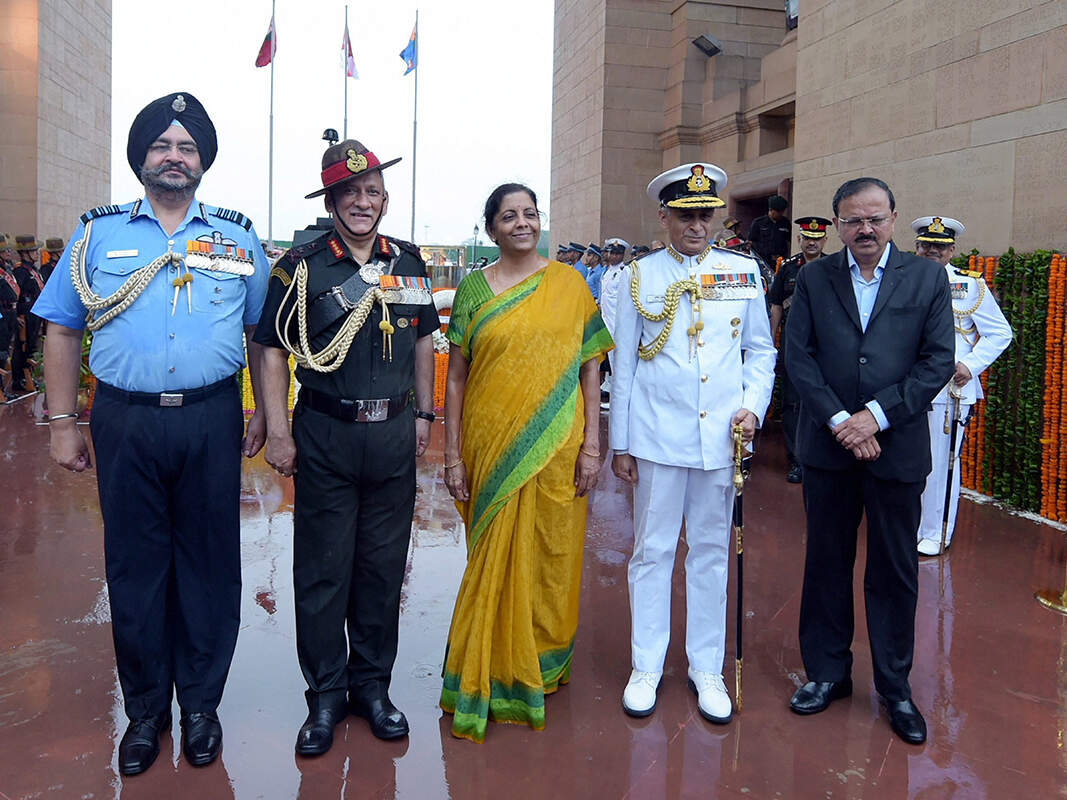 India celebrates 19th anniversary of Kargil Vijay Diwas 