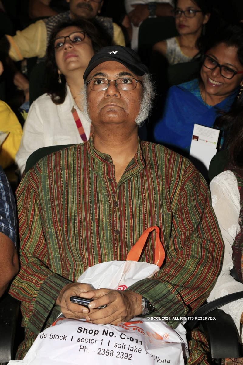 P3Ps attend Anindya Chattopadhyay's show