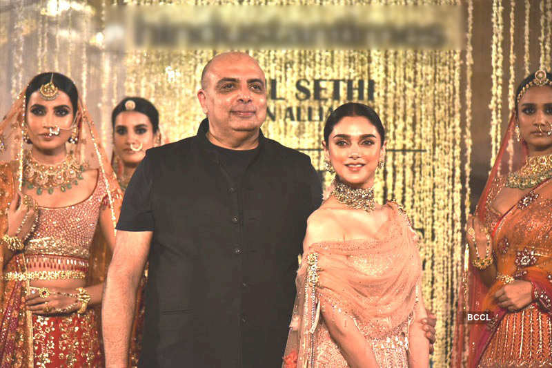 Aditi Rao Hydari in heavy gold jewellery for ‘Elysium’ collection