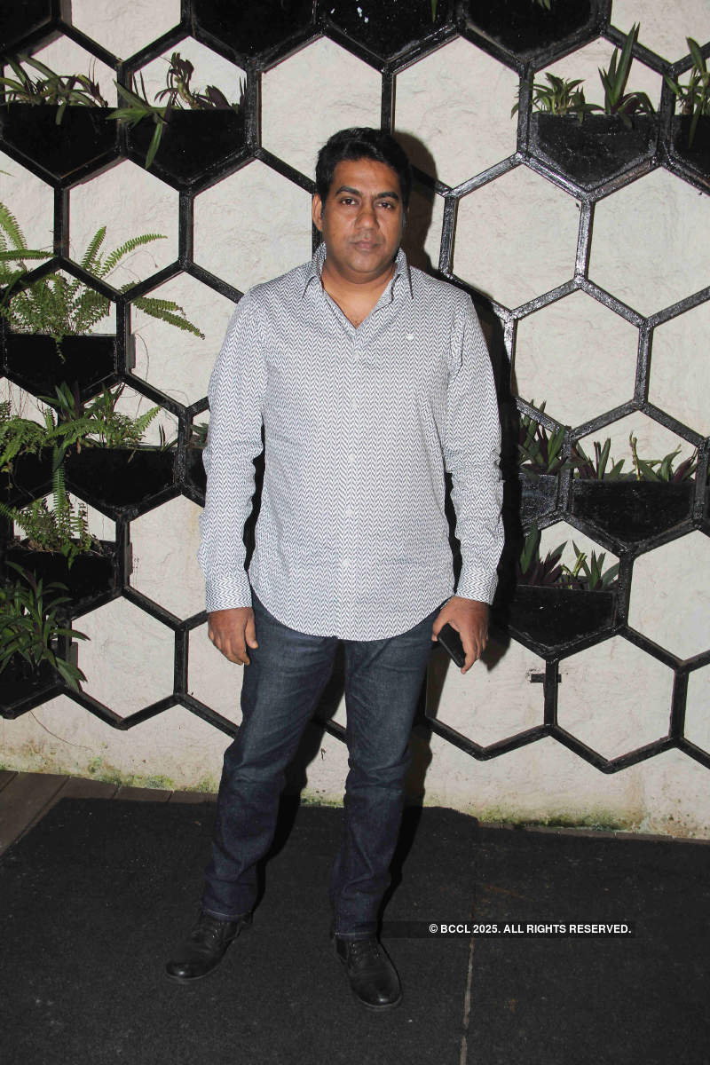 Bollywood celebs come in full attendance at Dinesh Vijan’s birthday party