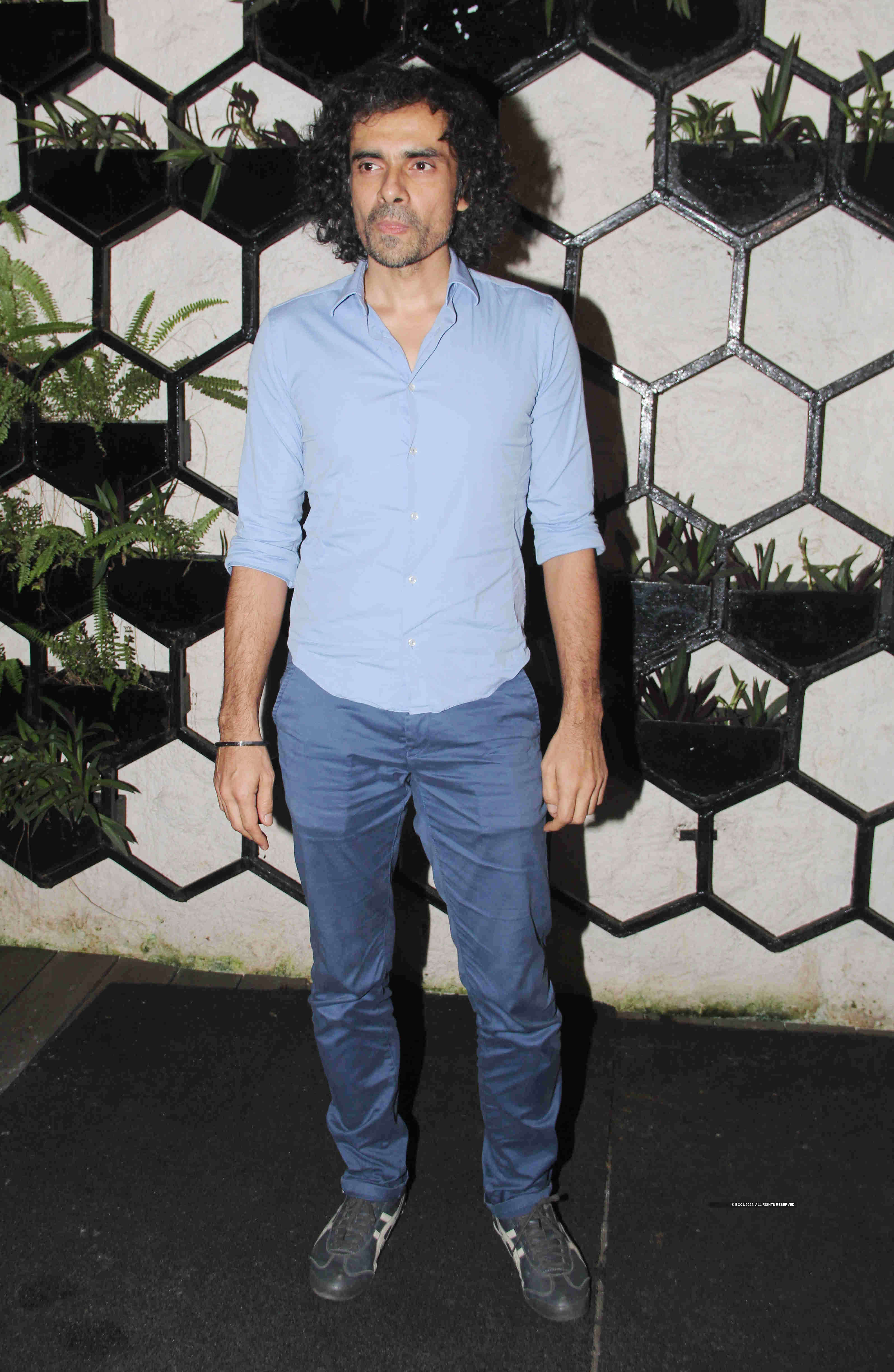 Bollywood celebs come in full attendance at Dinesh Vijan’s birthday party