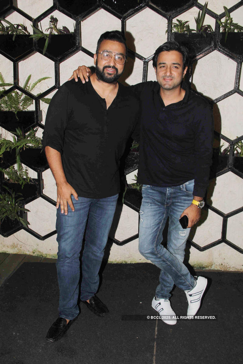 Bollywood celebs come in full attendance at Dinesh Vijan’s birthday party