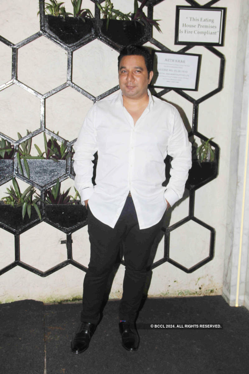 Bollywood celebs come in full attendance at Dinesh Vijan’s birthday party