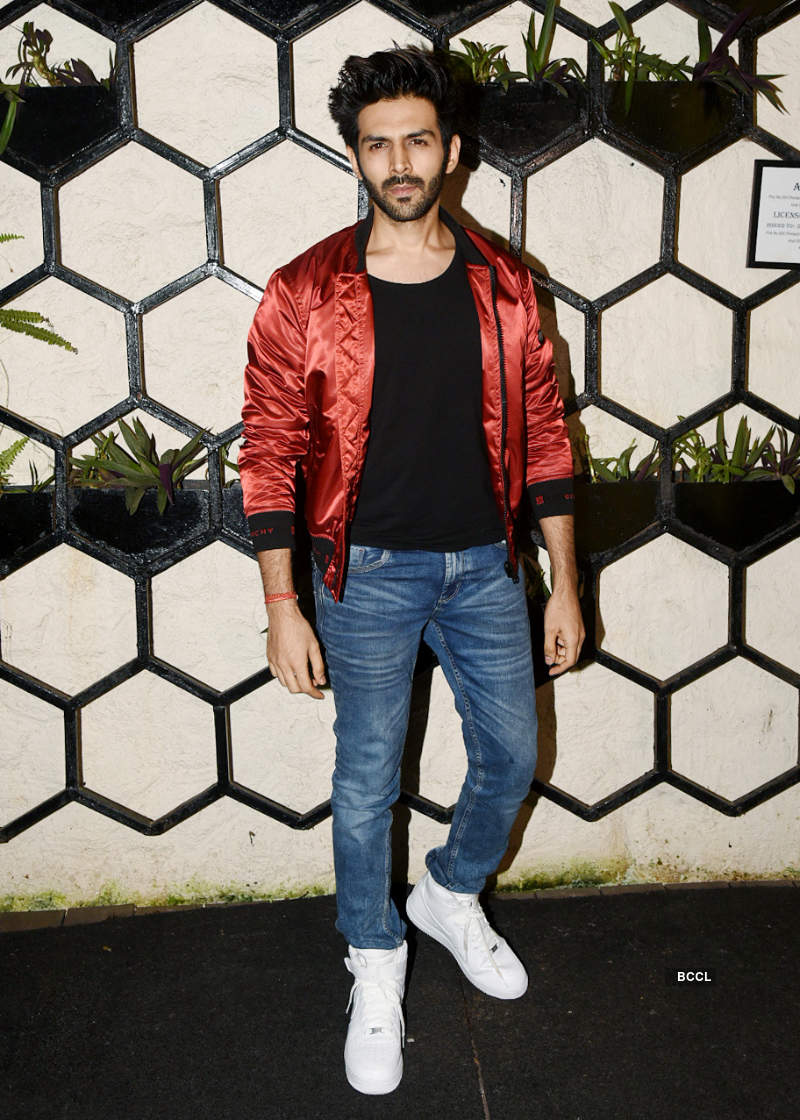 Bollywood celebs come in full attendance at Dinesh Vijan’s birthday party