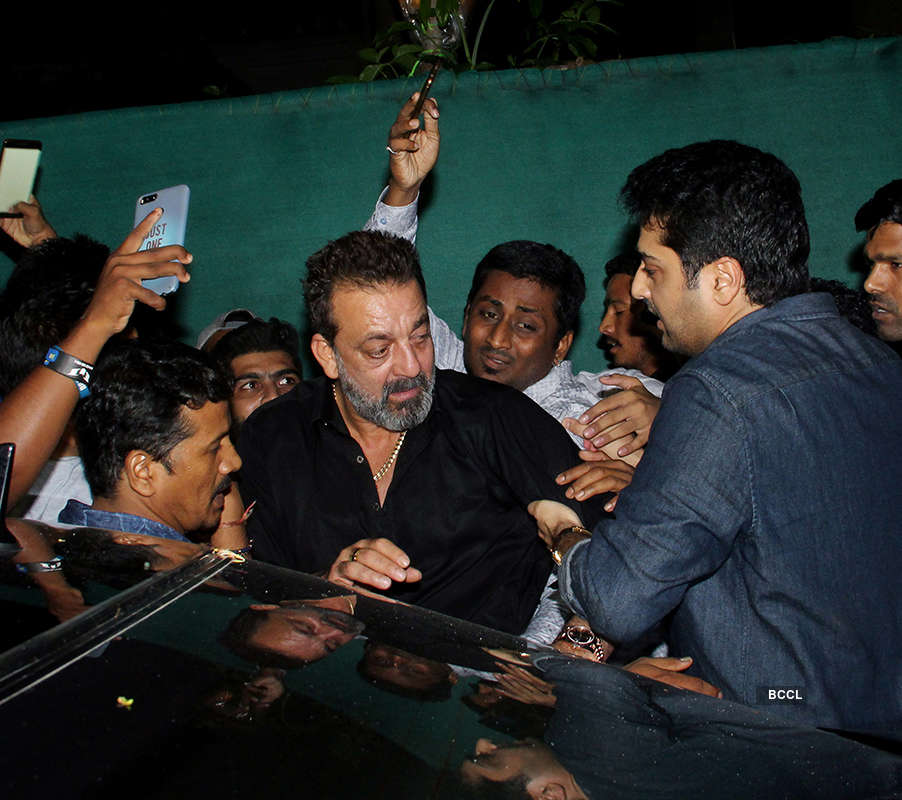 Bollywood celebrities attend Sanjay Dutt’s birthday party