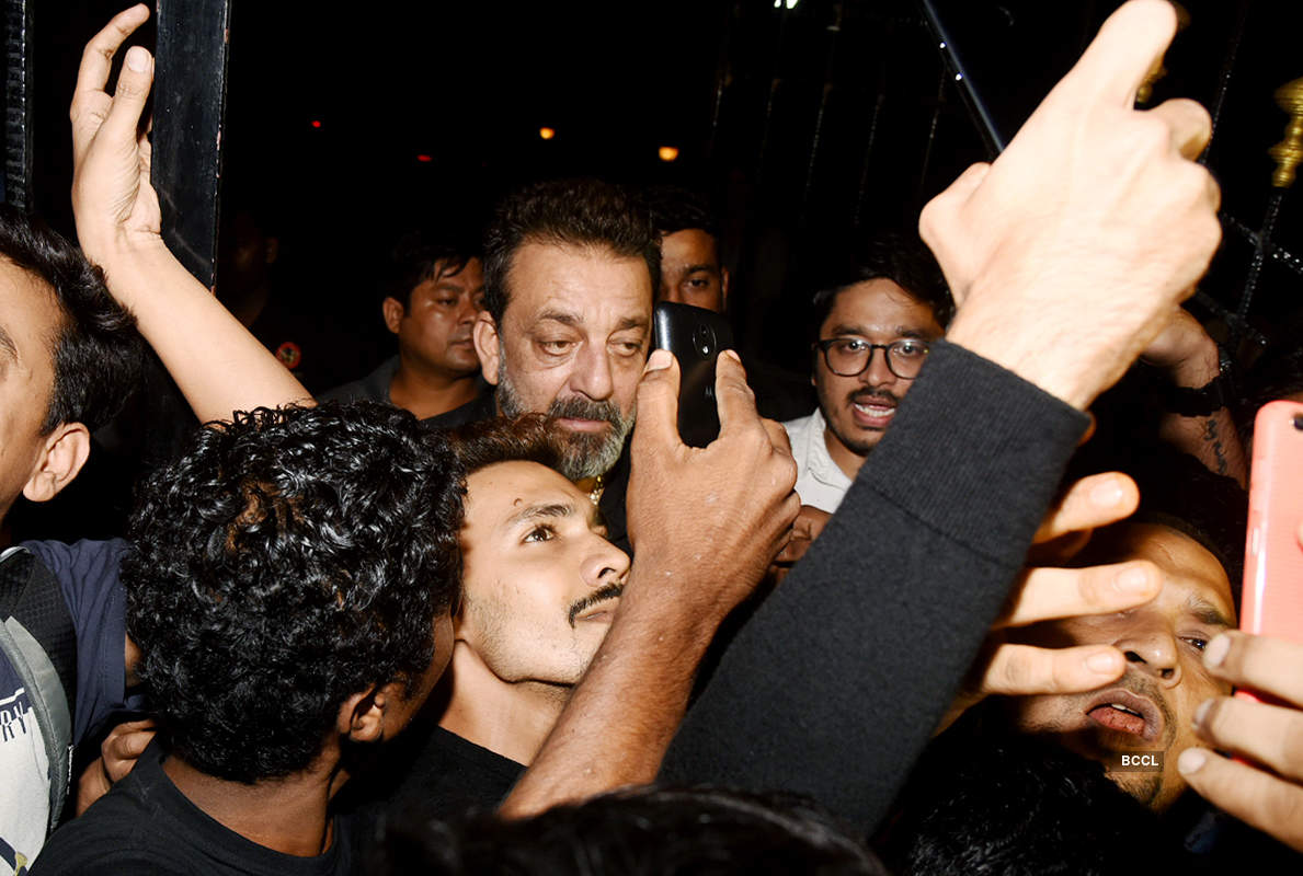 Bollywood celebrities attend Sanjay Dutt’s birthday party