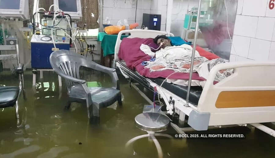 Fish swim in waterlogged ICU of Patna's Nalanda hospital