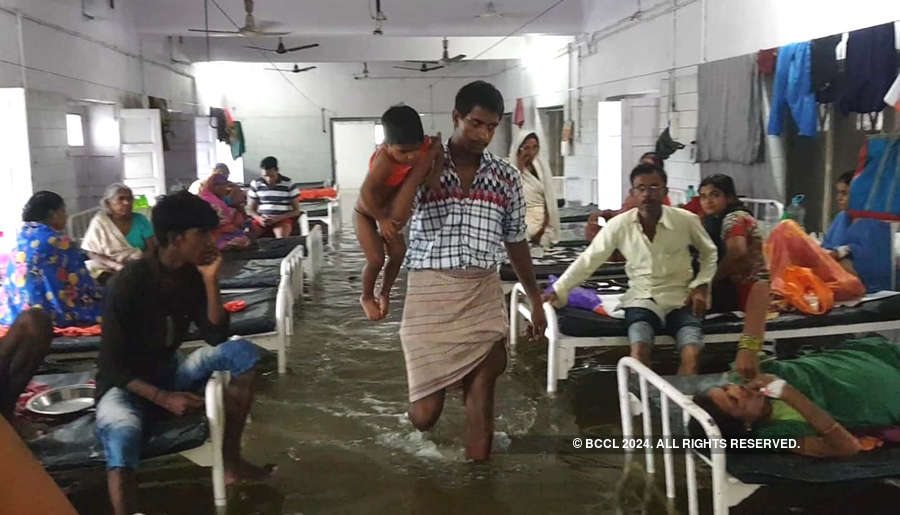 Fish swim in waterlogged ICU of Patna's Nalanda hospital