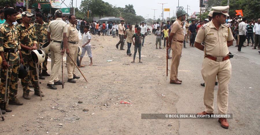 Maratha quotas: Protest turns violent again