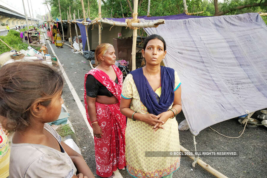 Homeless and unsafe: Water not the only danger for Yamuna evacuees 