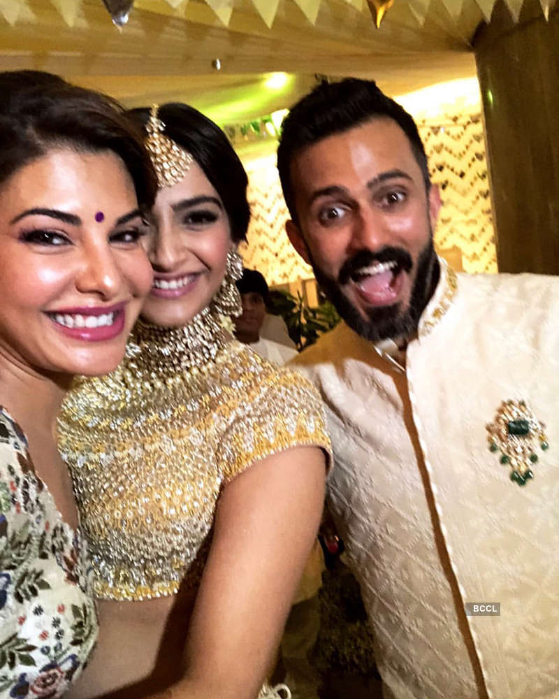 Real-life Bollywood friends, who give us major friendship goals