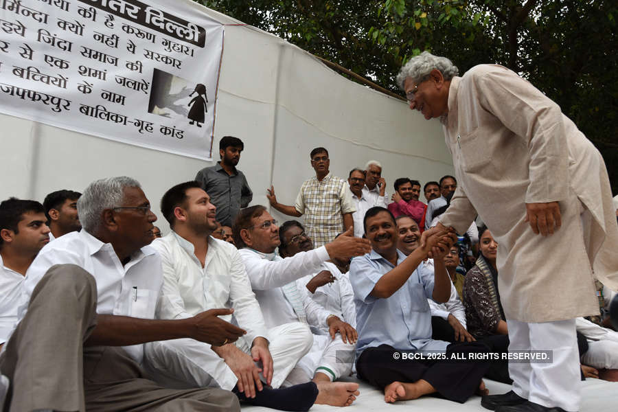 Muzaffarpur rapes case: Tejashwi leads protest at Jantar Mantar