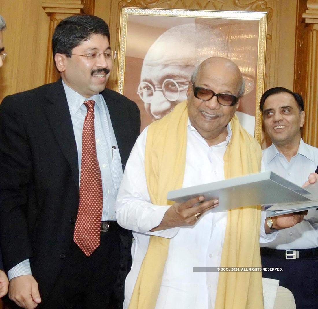 Rare and unseen pictures of Dravidian icon Muthuvel Karunanidhi