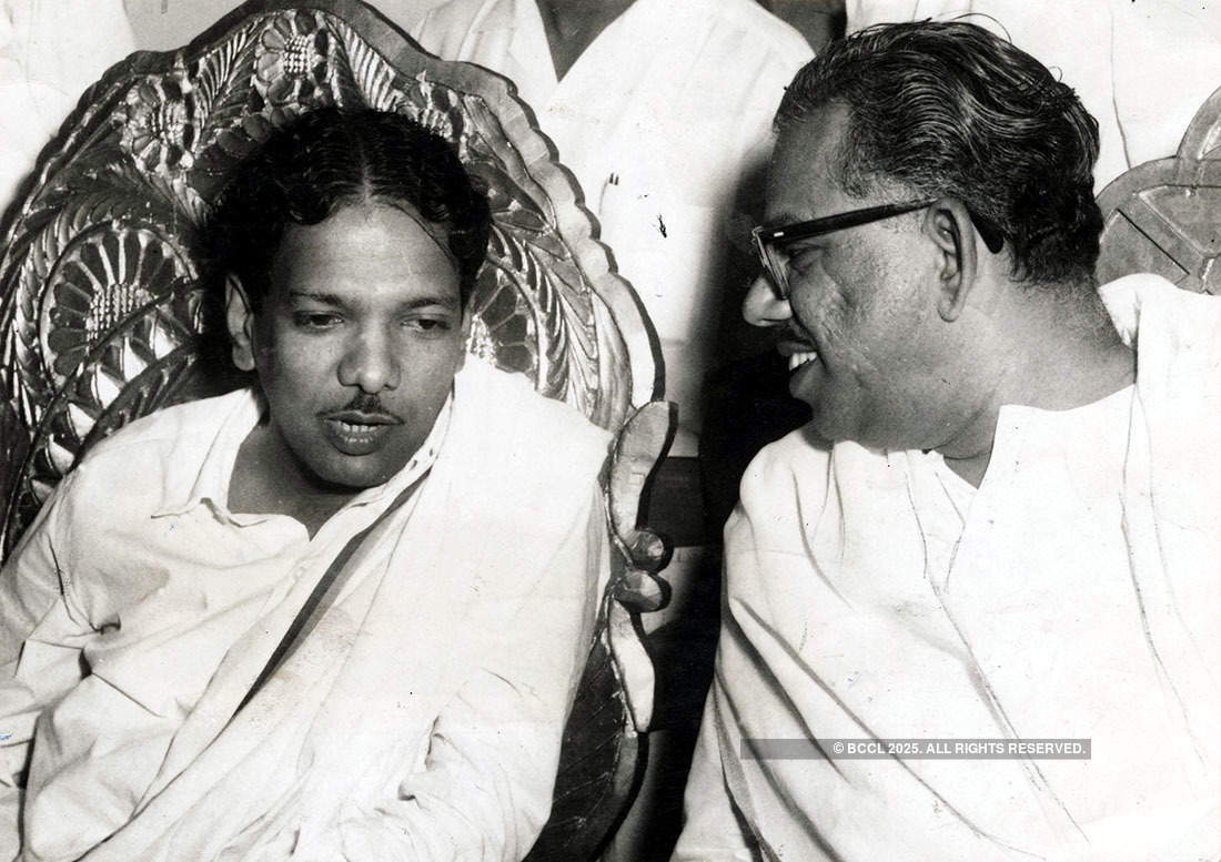 Rare and unseen pictures of Dravidian icon Muthuvel Karunanidhi