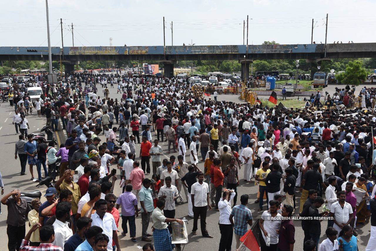 PM Narendra Modi and thousands of DMK supporters pay last respects to M Karunanidhi