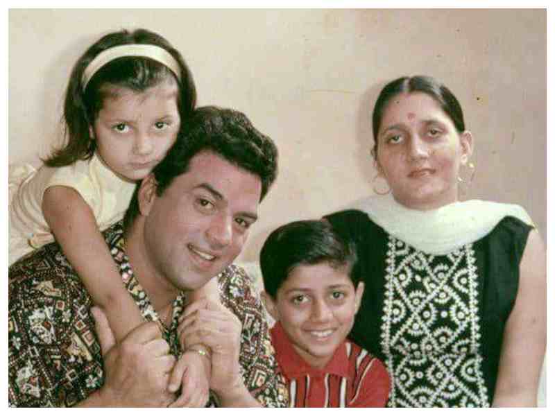 Sunny Deol Kids And Wife