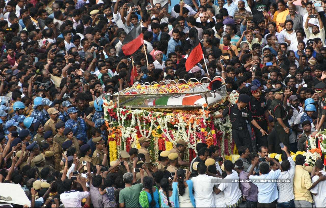 M Karunanidhi's funeral procession draws throngs of followers