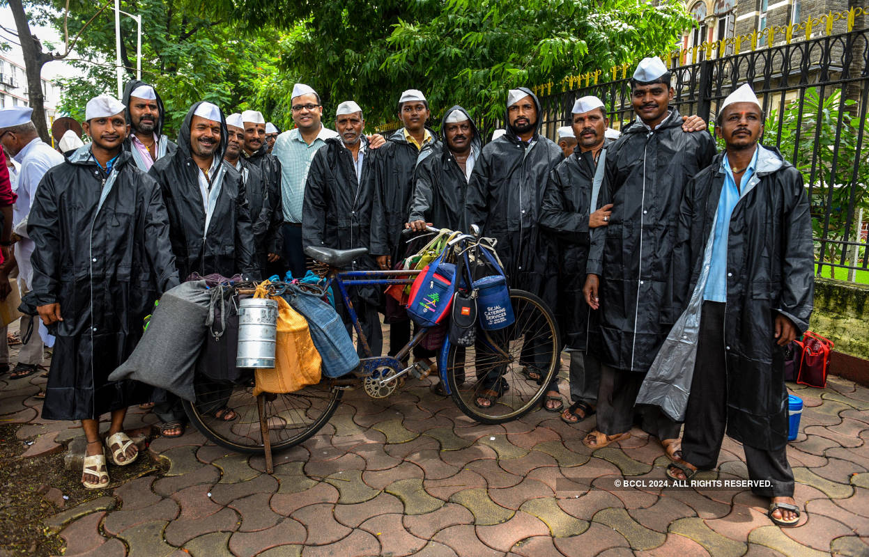 Dabbawalas get specially made raincoats